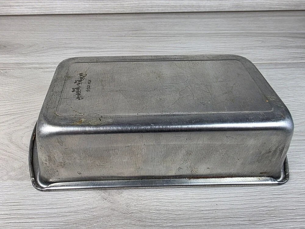 Bake King NO. H22 Rectangular Metal Baking Pan H SU12